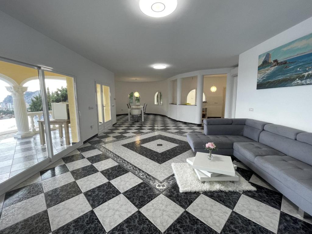 4 bed villas in Calpe