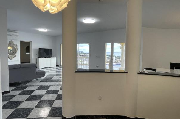 4 bed villas in Calpe