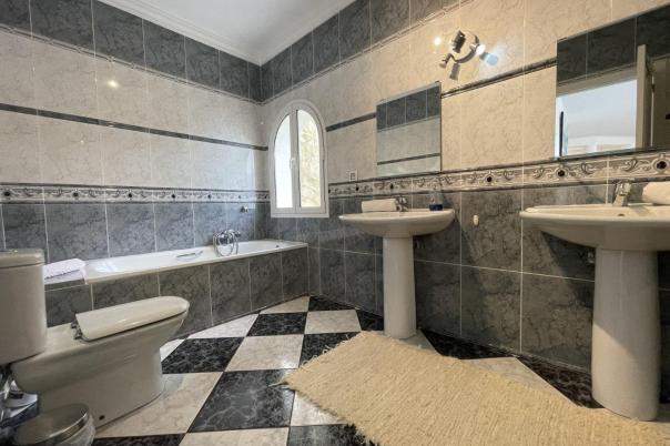 4 bed villas in Calpe
