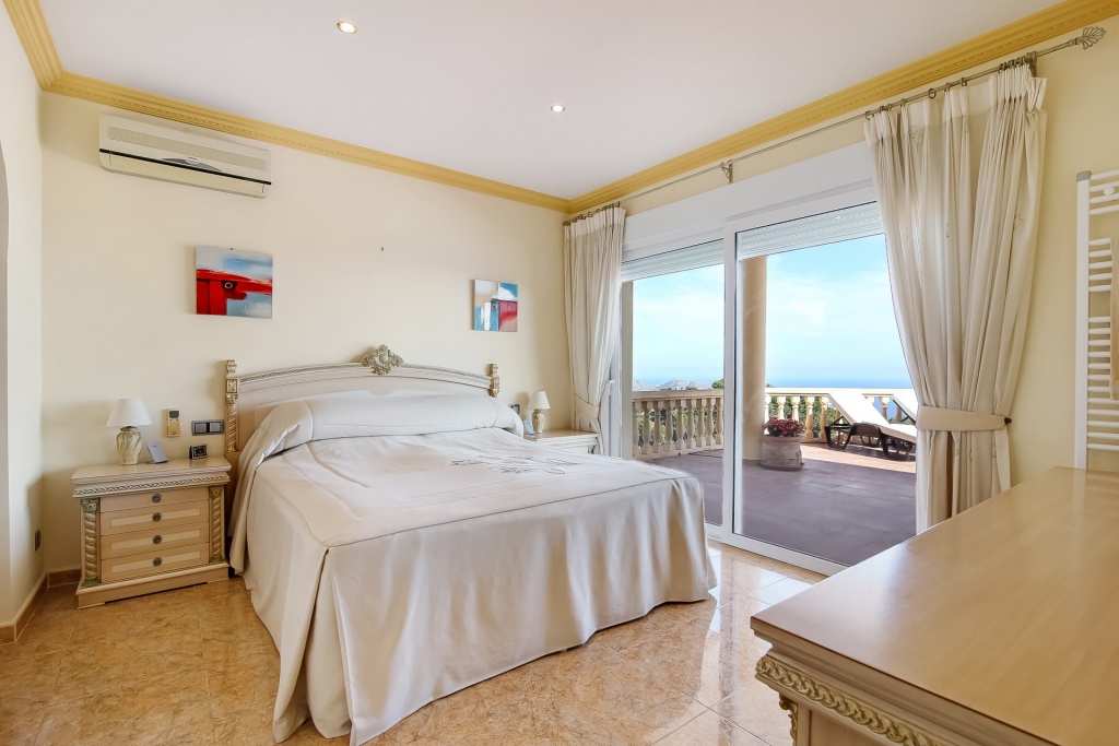4 bed villa in Moraira