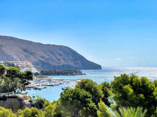 4 bed villa in Altea