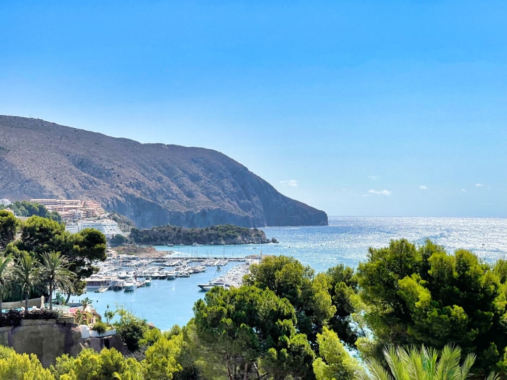 4 bed villa in Altea