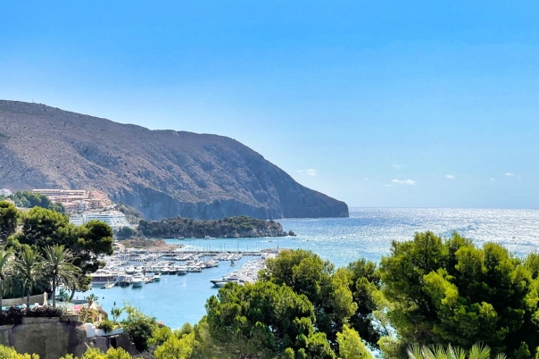 4 bed villa in Altea