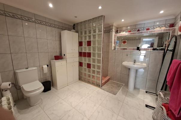 5 bed villas in Benissa