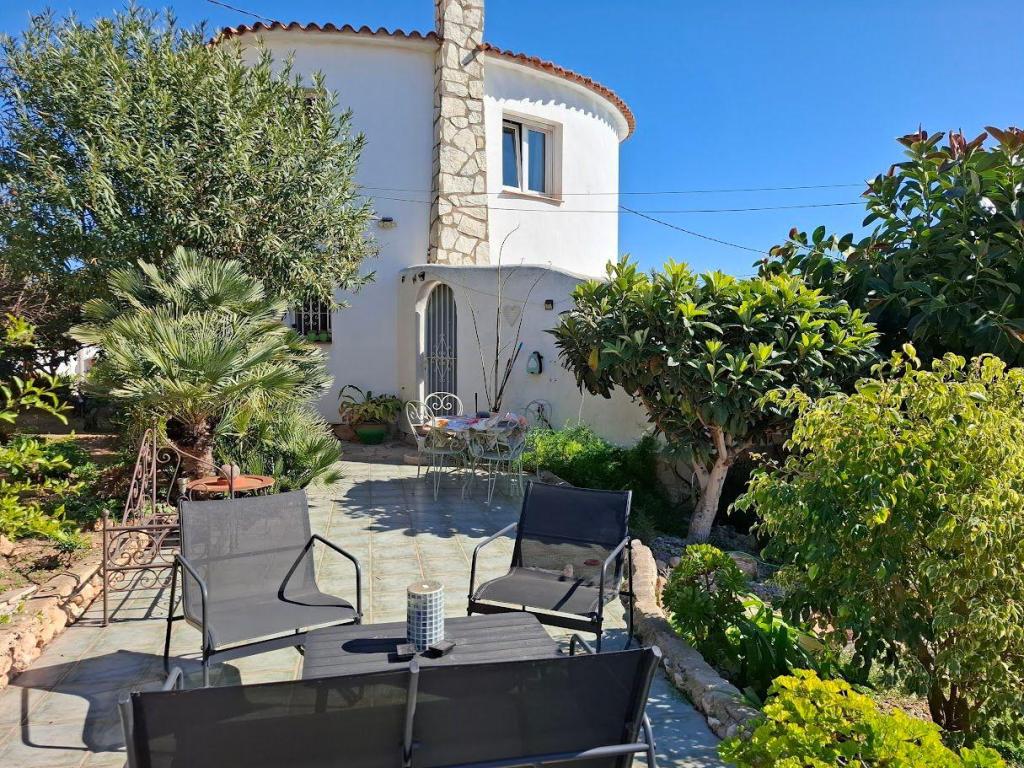 5 bed villas in Benissa