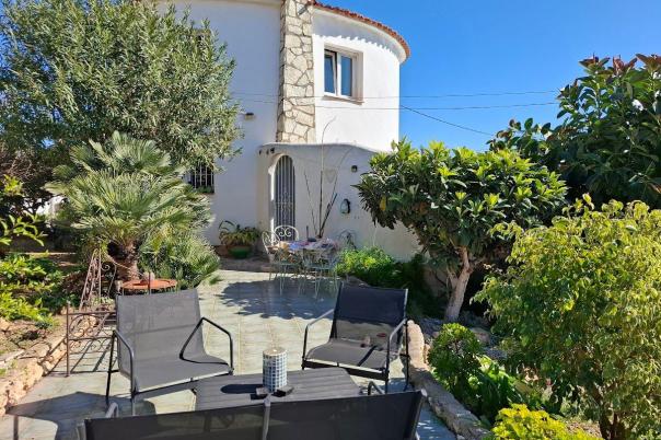 5 bed villas in Benissa