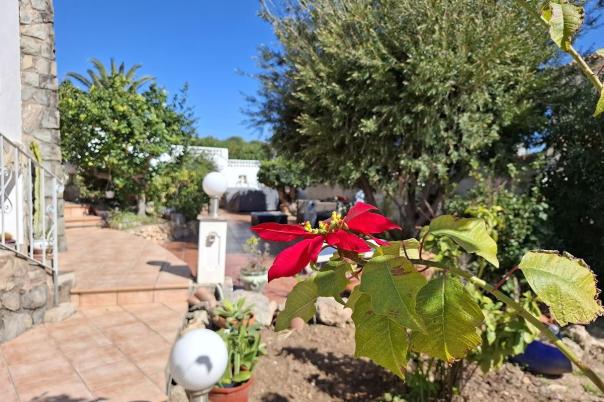 5 bed villas in Benissa