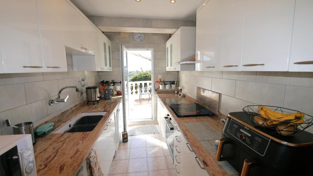 5 bed villas in Benissa