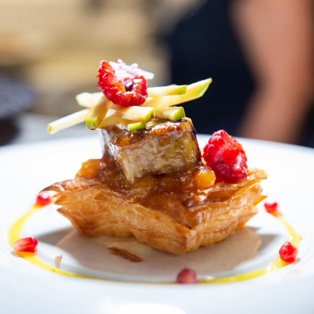 DISCOVER The stunning views & exceptional food at Amantes de Moraira