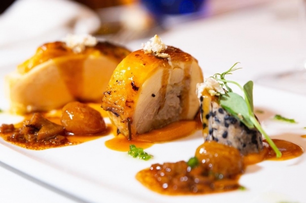 DISCOVER The stunning views & exceptional food at Amantes de Moraira