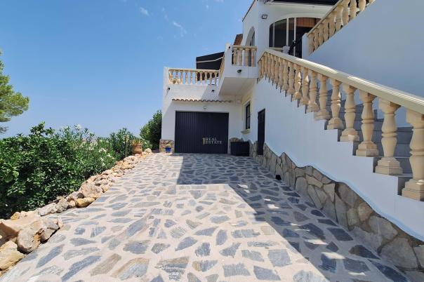 5 bed villa in Orba