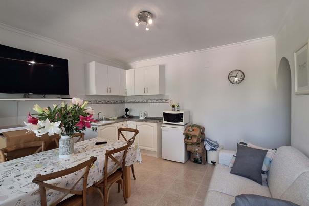 5 bed villa in Orba