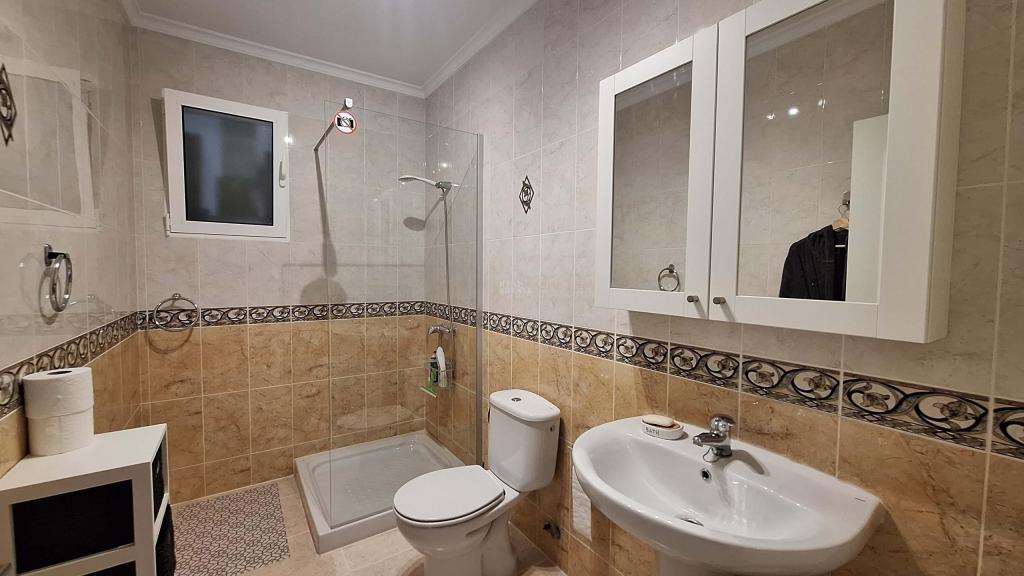 5 bed villa in Orba