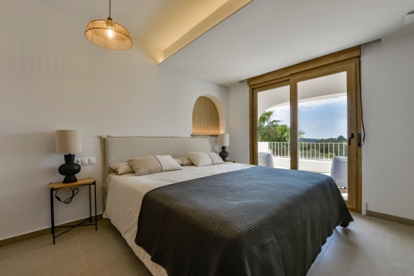 5 bed villa in Altea