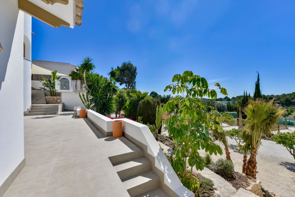 5 bed villa in Altea