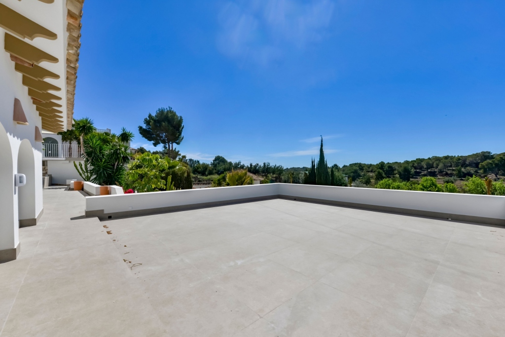 5 bed villa in Altea
