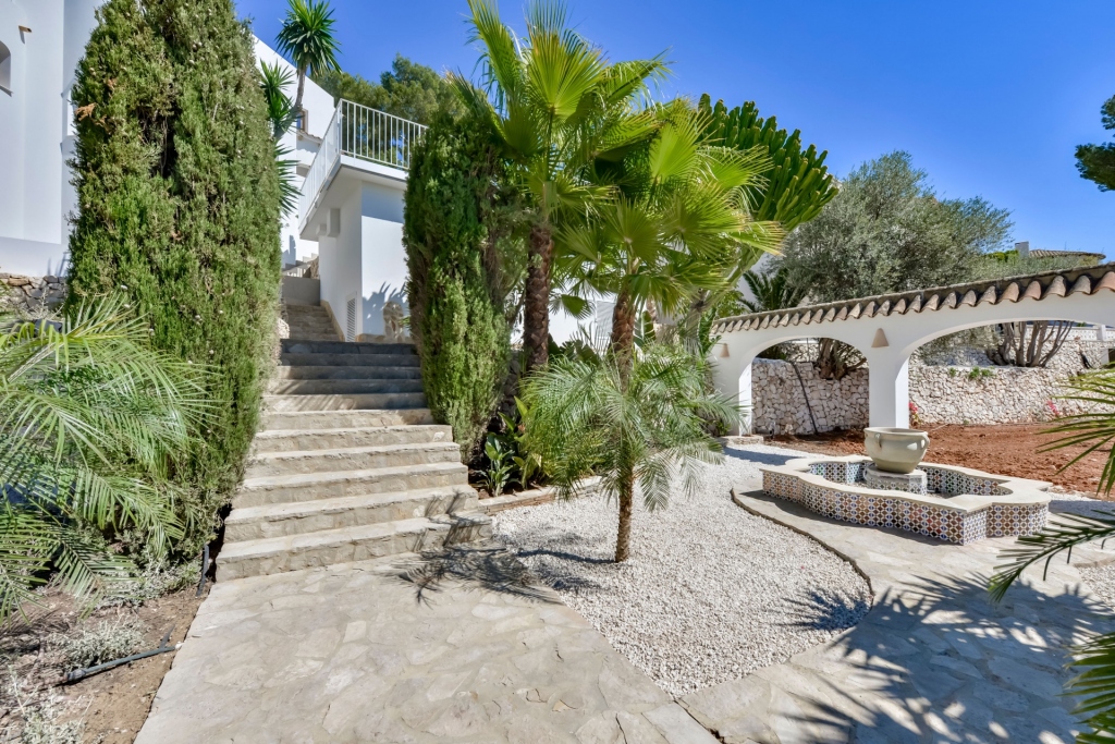 5 bed villa in Altea
