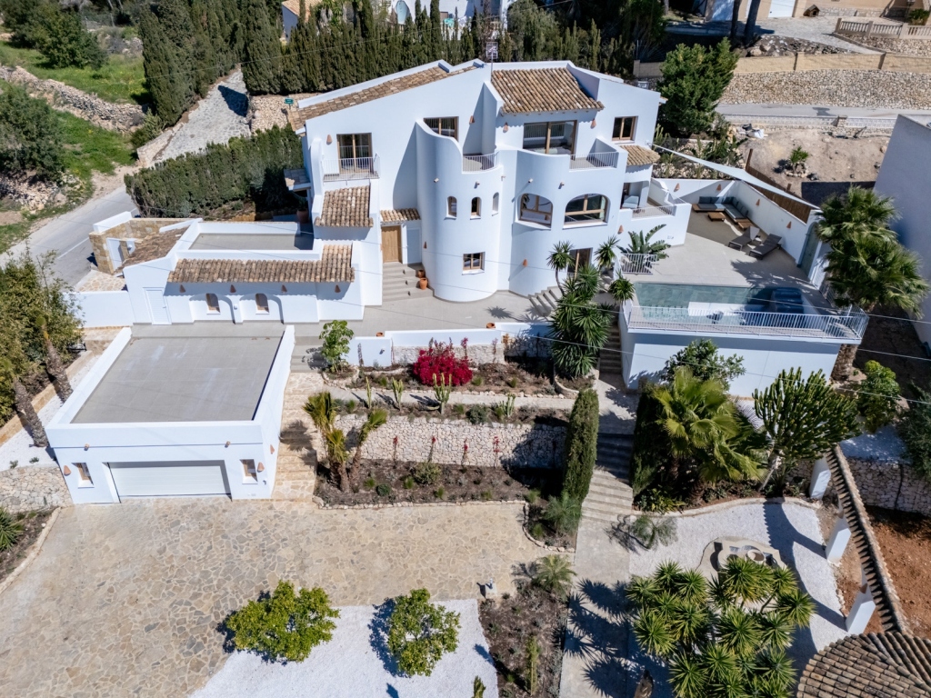 5 bed villa in Altea