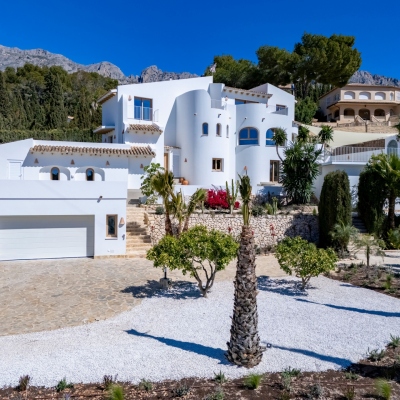 5 bed villa in Altea