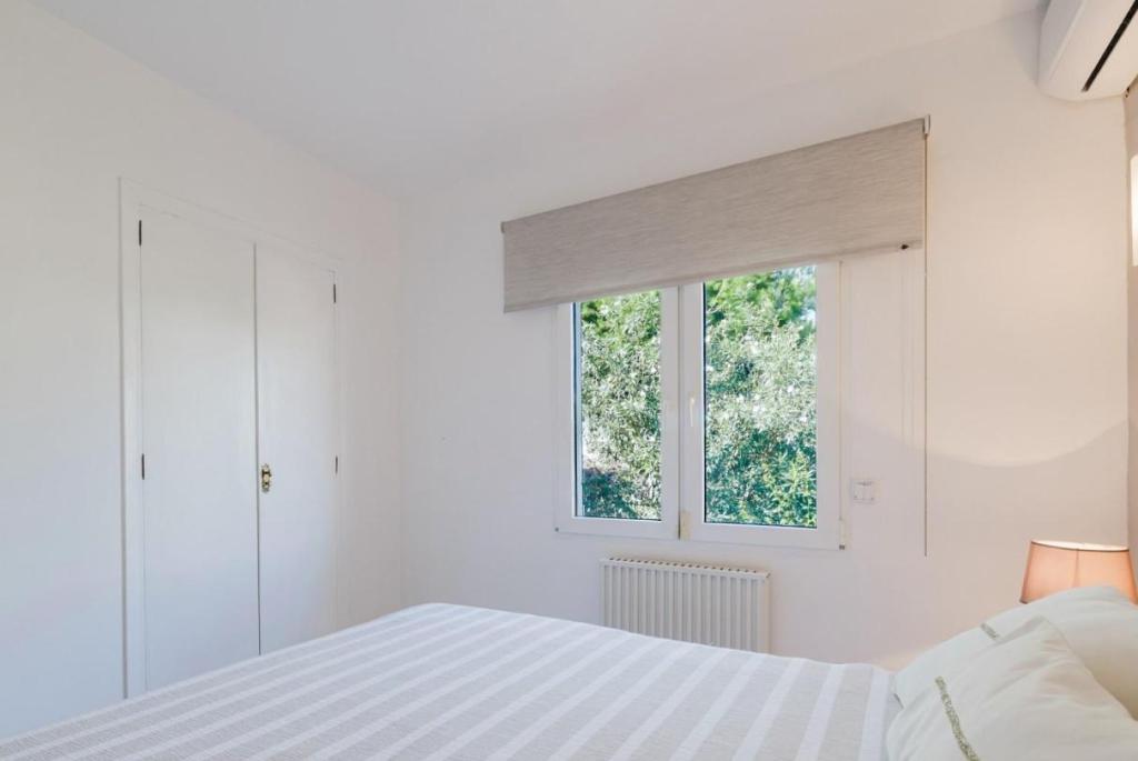 5 bed villas in Calpe / Calp
