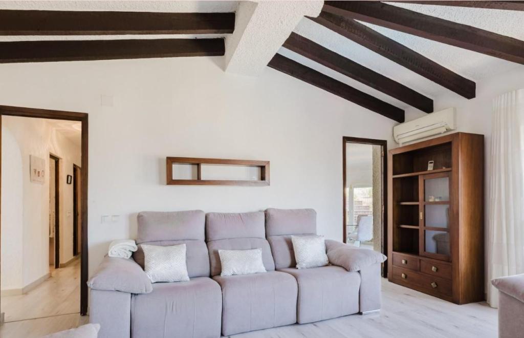 5 bed villas in Calpe / Calp