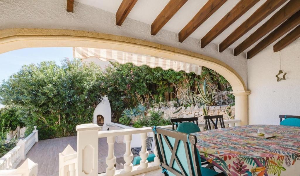 5 bed villas in Calpe / Calp