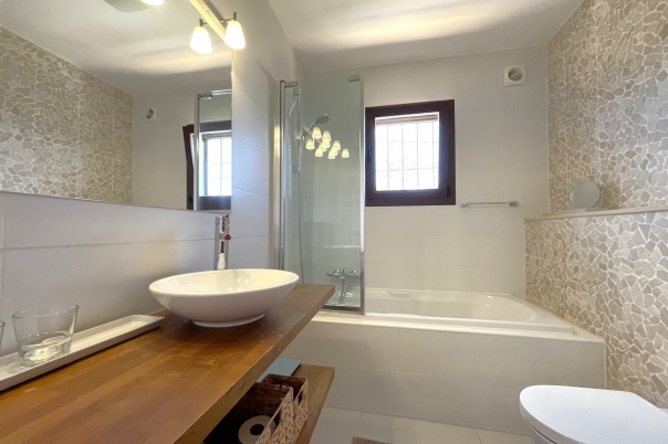 4 bed villa in Benissa