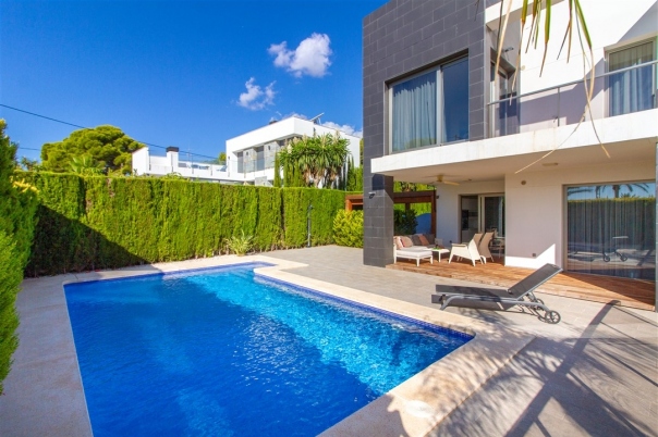 4 bed villa in Calpe