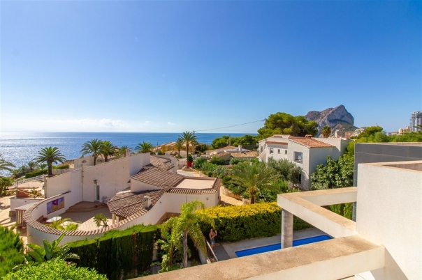 4 bed villa in Calpe