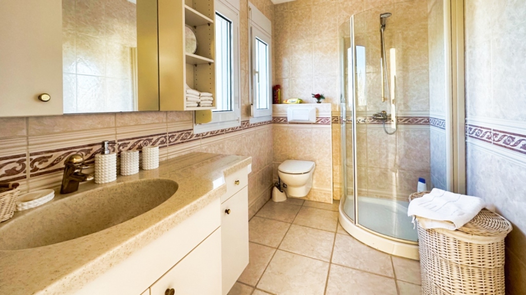 6 bed villa in Altea