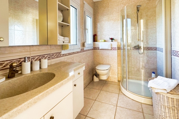 6 bed villa in Altea