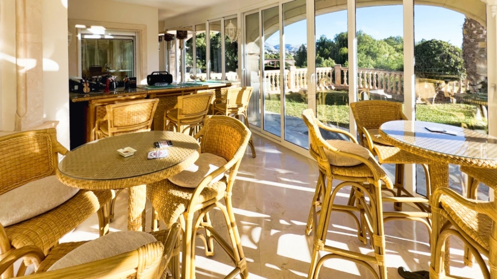 6 bed villa in Altea