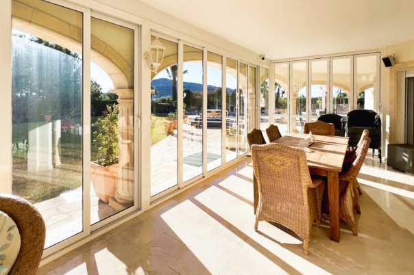 6 bed villa in Altea
