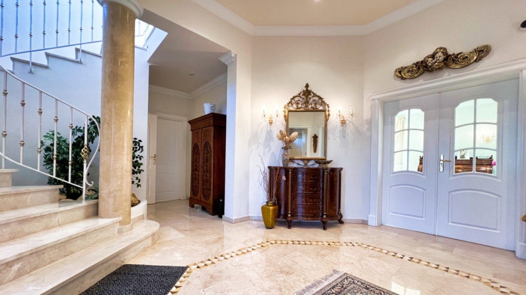 6 bed villa in Altea