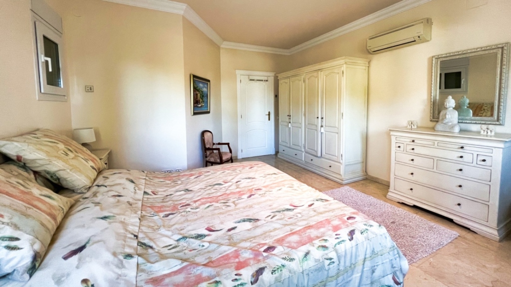 6 bed villa in Altea