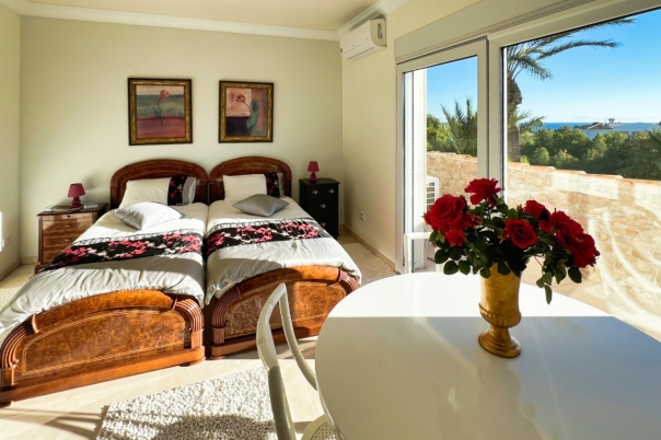 6 bed villa in Altea
