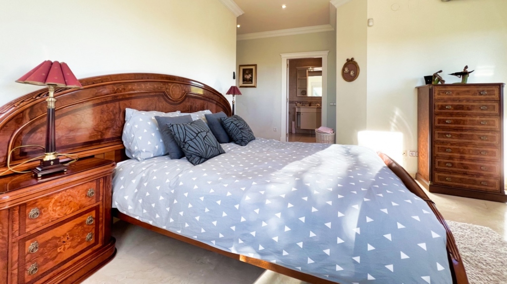 6 bed villa in Altea