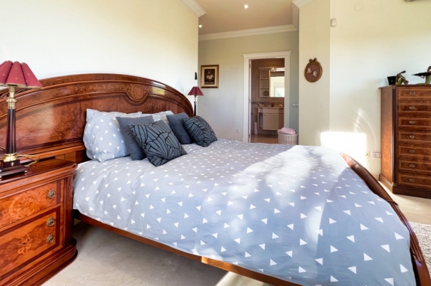 6 bed villa in Altea