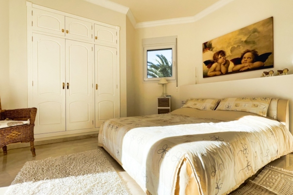 6 bed villa in Altea