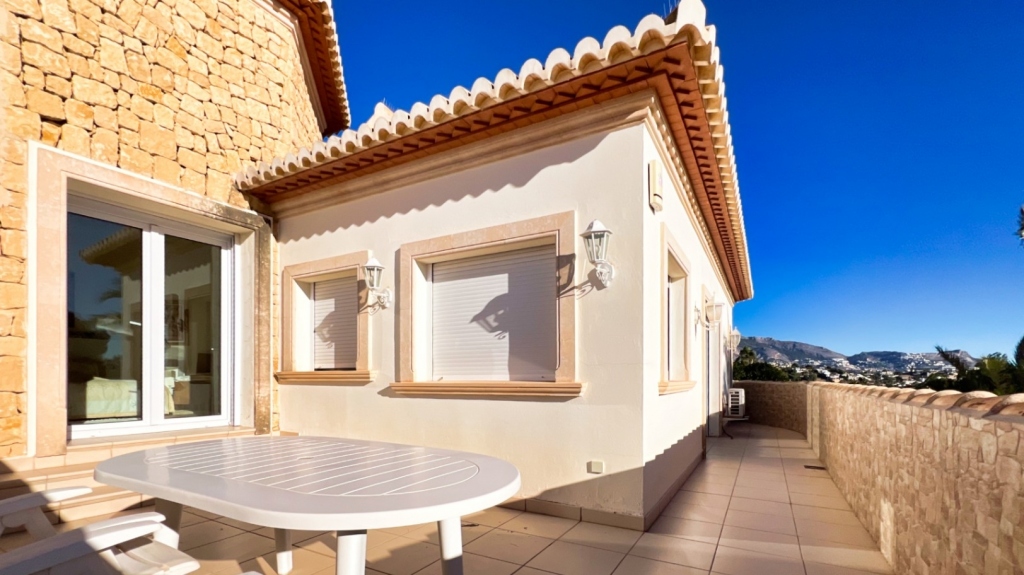 6 bed villa in Altea