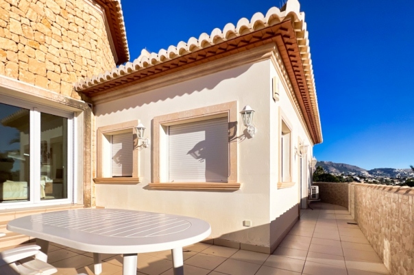 6 bed villa in Altea