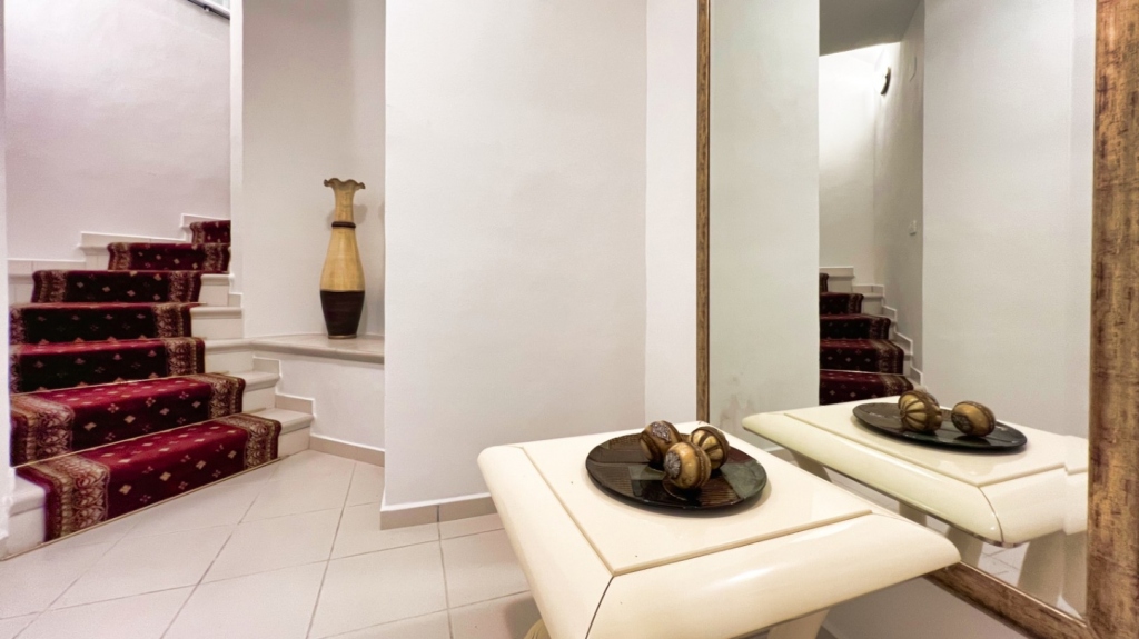 6 bed villa in Altea