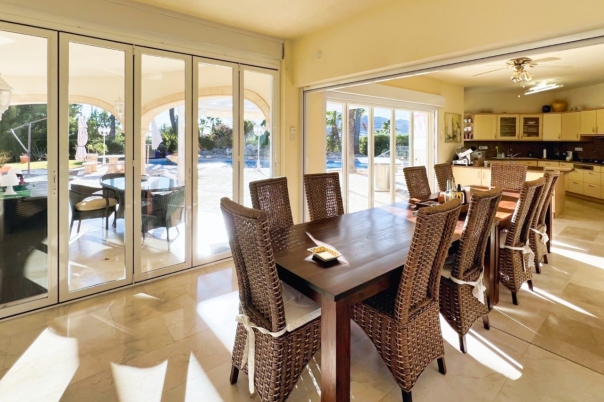 6 bed villa in Altea