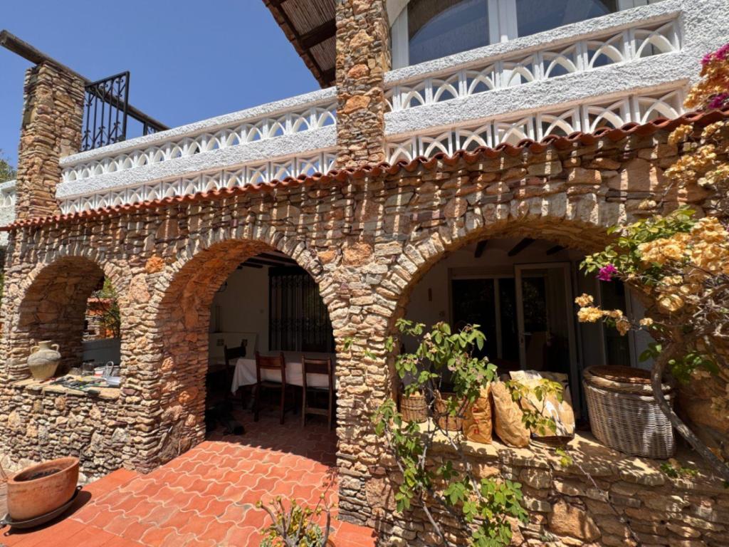 6 bed villa in Benissa