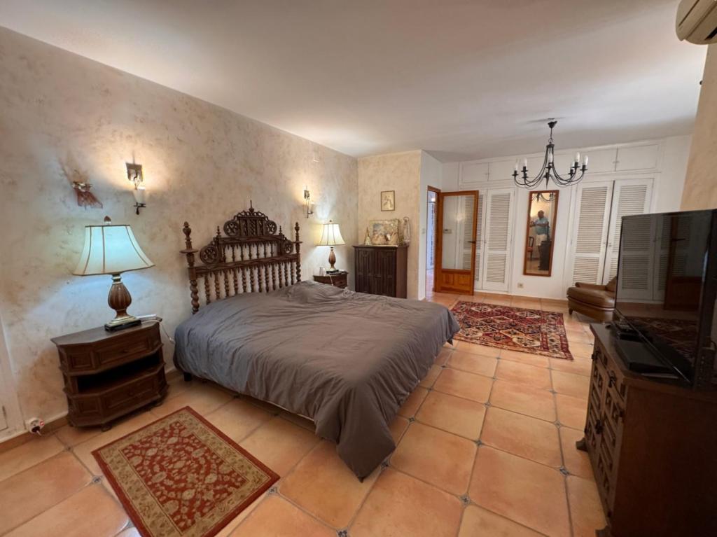 6 bed villa in Benissa