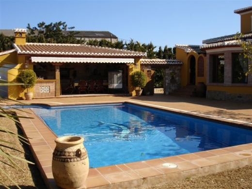 General Pools - Pool Construction & Maintenance