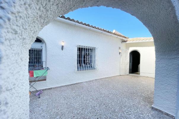 4 bed casa / chalet in Calpe