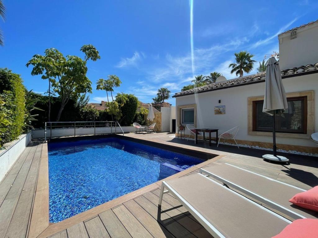 5 bed villa in La Nucía