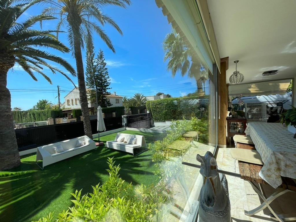 5 bed villa in La Nucía