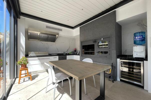 5 bed villa in La Nucía